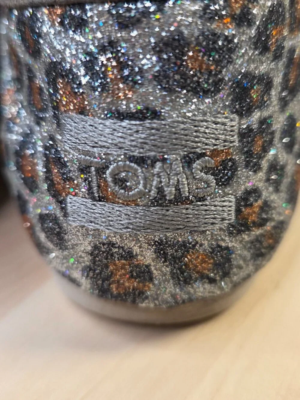 TOMS Classic Silver Glitter Cheetah Alpargata Shoes Women US 8